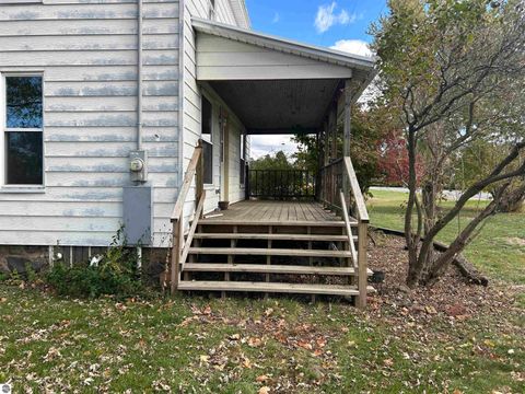 Tiny photo for 3394 W Washington Road, Ithaca, MI 48847 (MLS # 1940647)