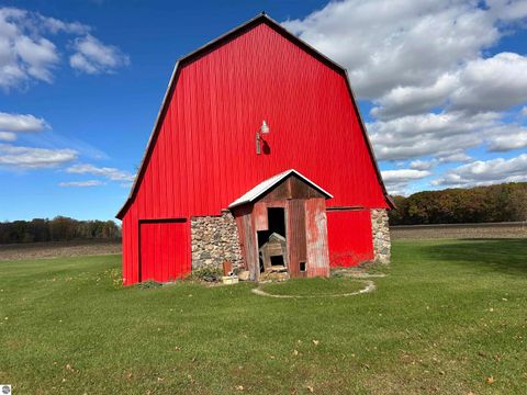 Tiny photo for 3394 W Washington Road, Ithaca, MI 48847 (MLS # 1940647)