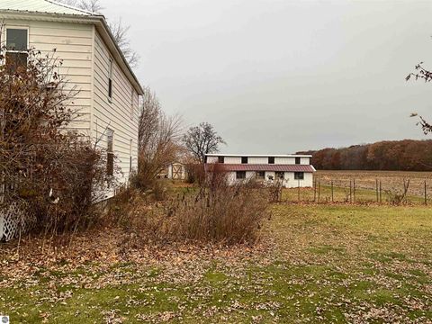 Tiny photo for 3394 W Washington Road, Ithaca, MI 48847 (MLS # 1940647)
