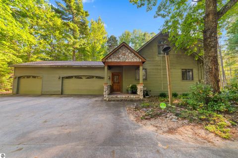 Photo of 6993 NW Aarwood Road, Rapid City, MI 49676 (MLS # 1938797)