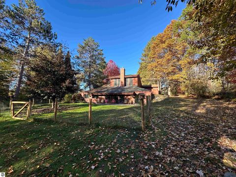 Tiny photo for 11212 Fairway Drive, Roscommon, MI 48653 (MLS # 1939688)