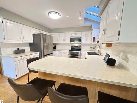 Tiny photo for 11212 Fairway Drive, Roscommon, MI 48653 (MLS # 1939688)