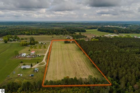 Tiny photo for 11222 Blackman Road, Kingsley, MI 49649 (MLS # 1941380)