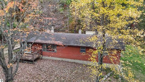 Tiny photo for 18824 30th Avenue, Marion, MI 49665 (MLS # 1939987)