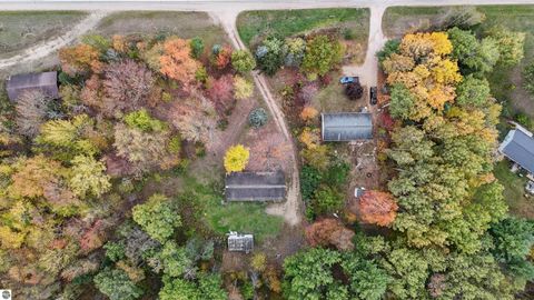 Tiny photo for 18824 30th Avenue, Marion, MI 49665 (MLS # 1939987)