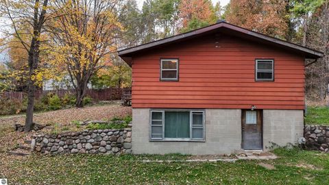 Tiny photo for 18824 30th Avenue, Marion, MI 49665 (MLS # 1939987)