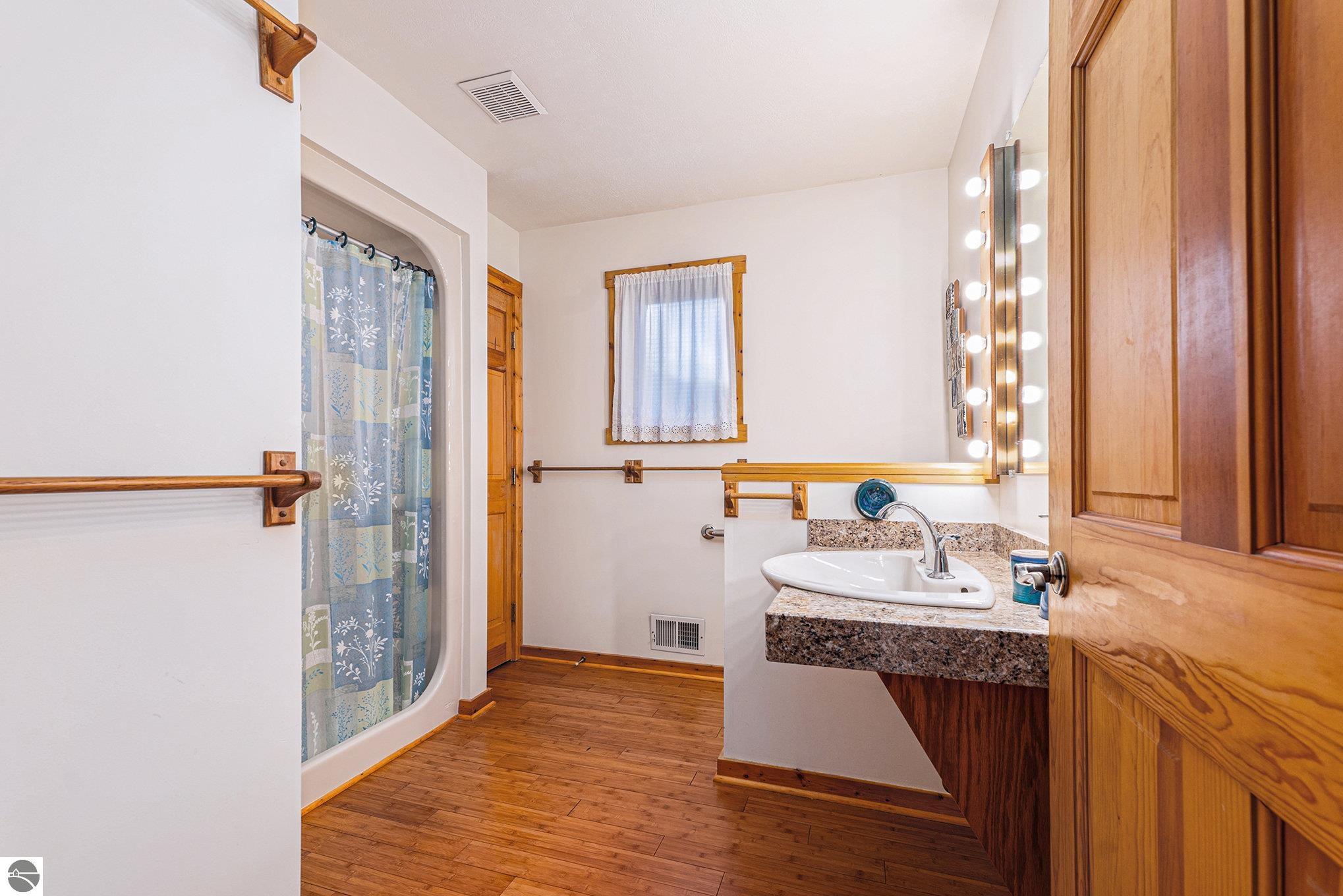 Lake Ann, Michigan 49650, United States, 7 Bedrooms Bedrooms, ,3 BathroomsBathrooms,Residential,Pending,102500