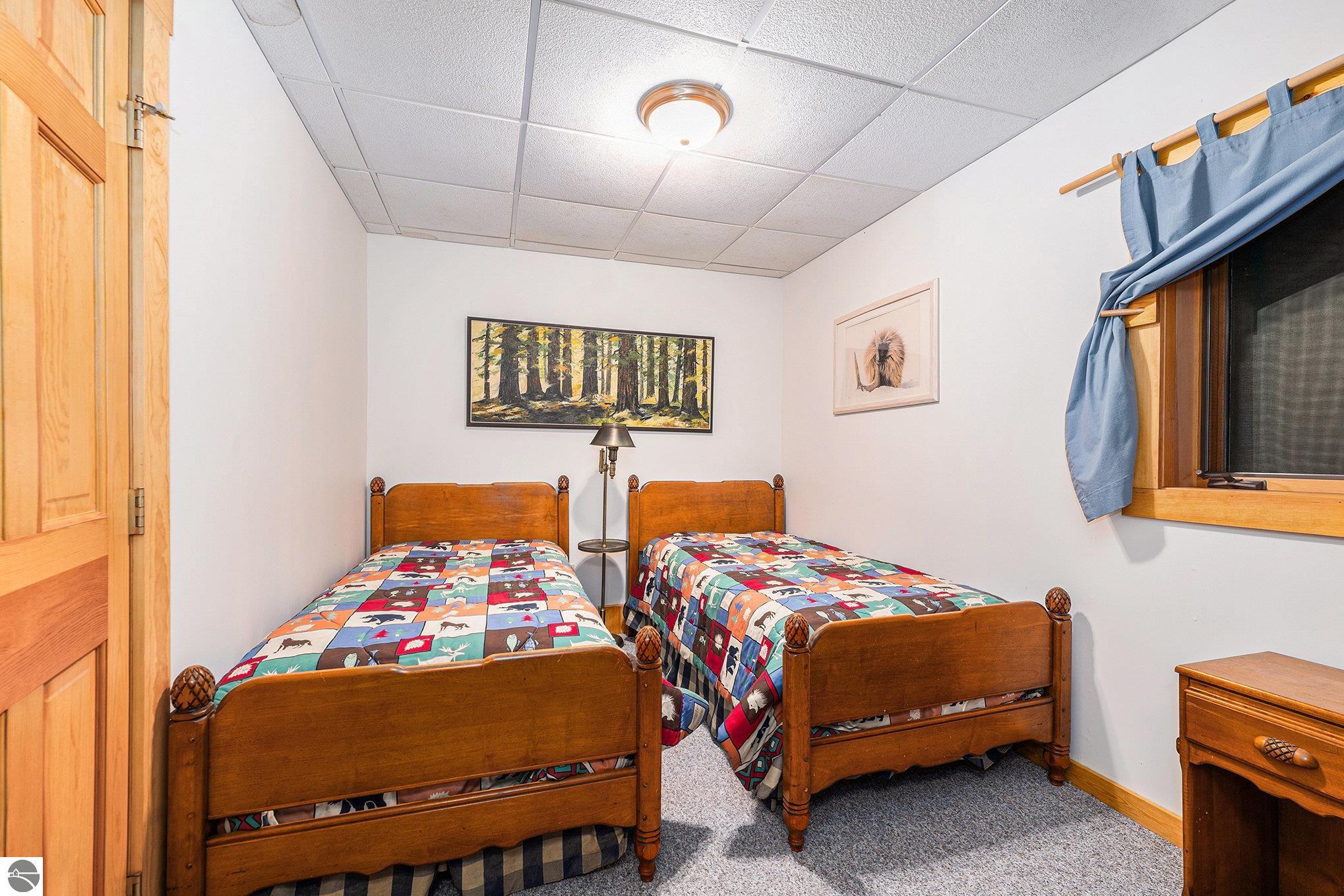 Lake Ann, Michigan 49650, United States, 7 Bedrooms Bedrooms, ,3 BathroomsBathrooms,Residential,Pending,102500