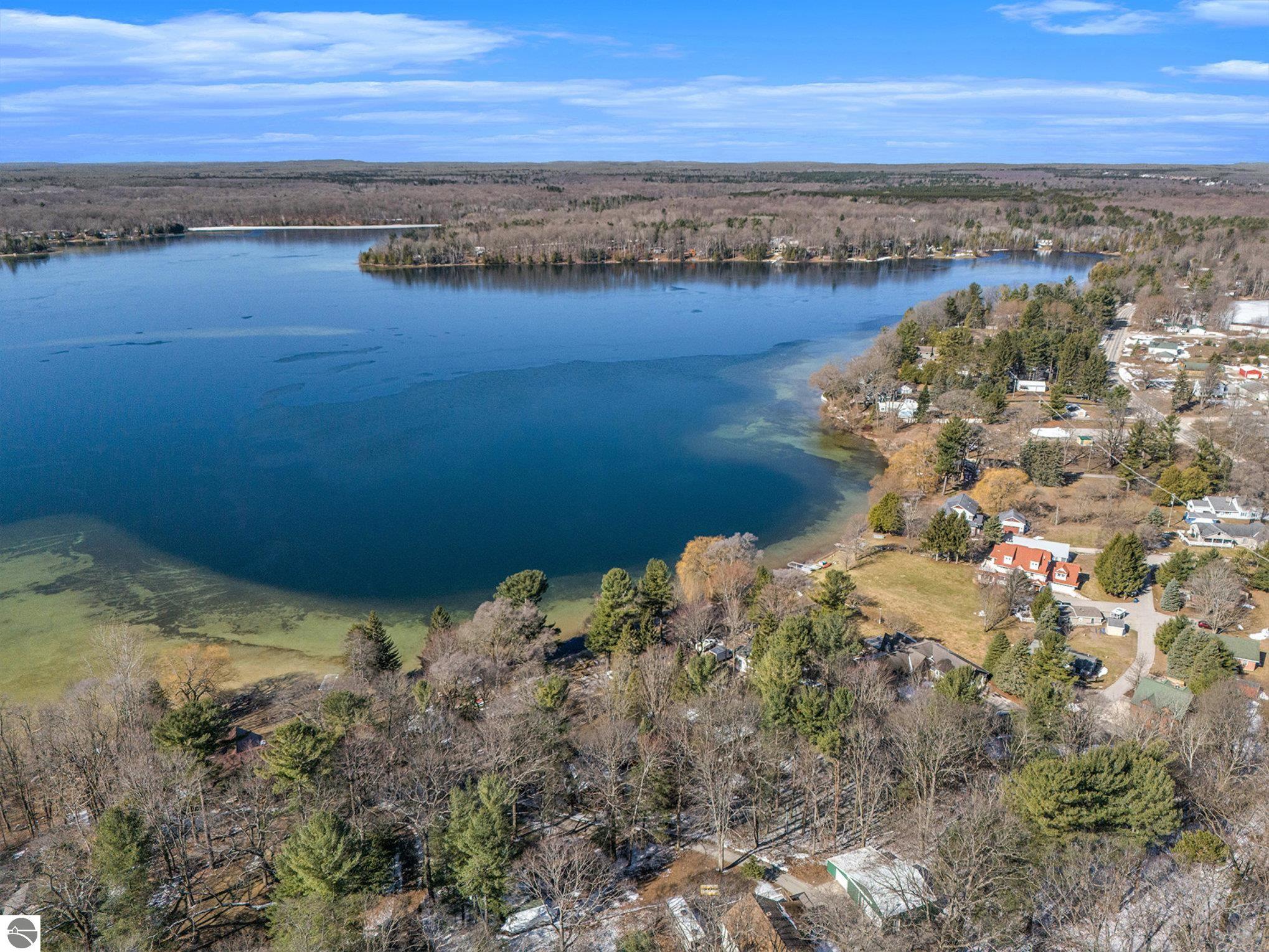 Lake Ann, Michigan 49650, United States, 7 Bedrooms Bedrooms, ,3 BathroomsBathrooms,Residential,Pending,102500