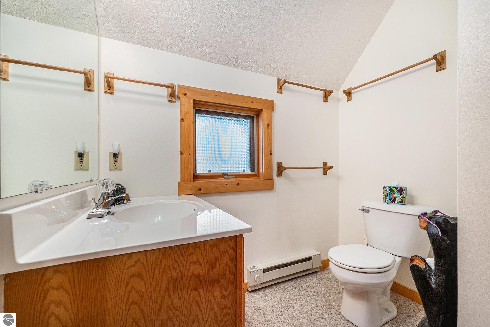 Lake Ann, Michigan 49650, United States, 7 Bedrooms Bedrooms, ,3 BathroomsBathrooms,Residential,Pending,102500