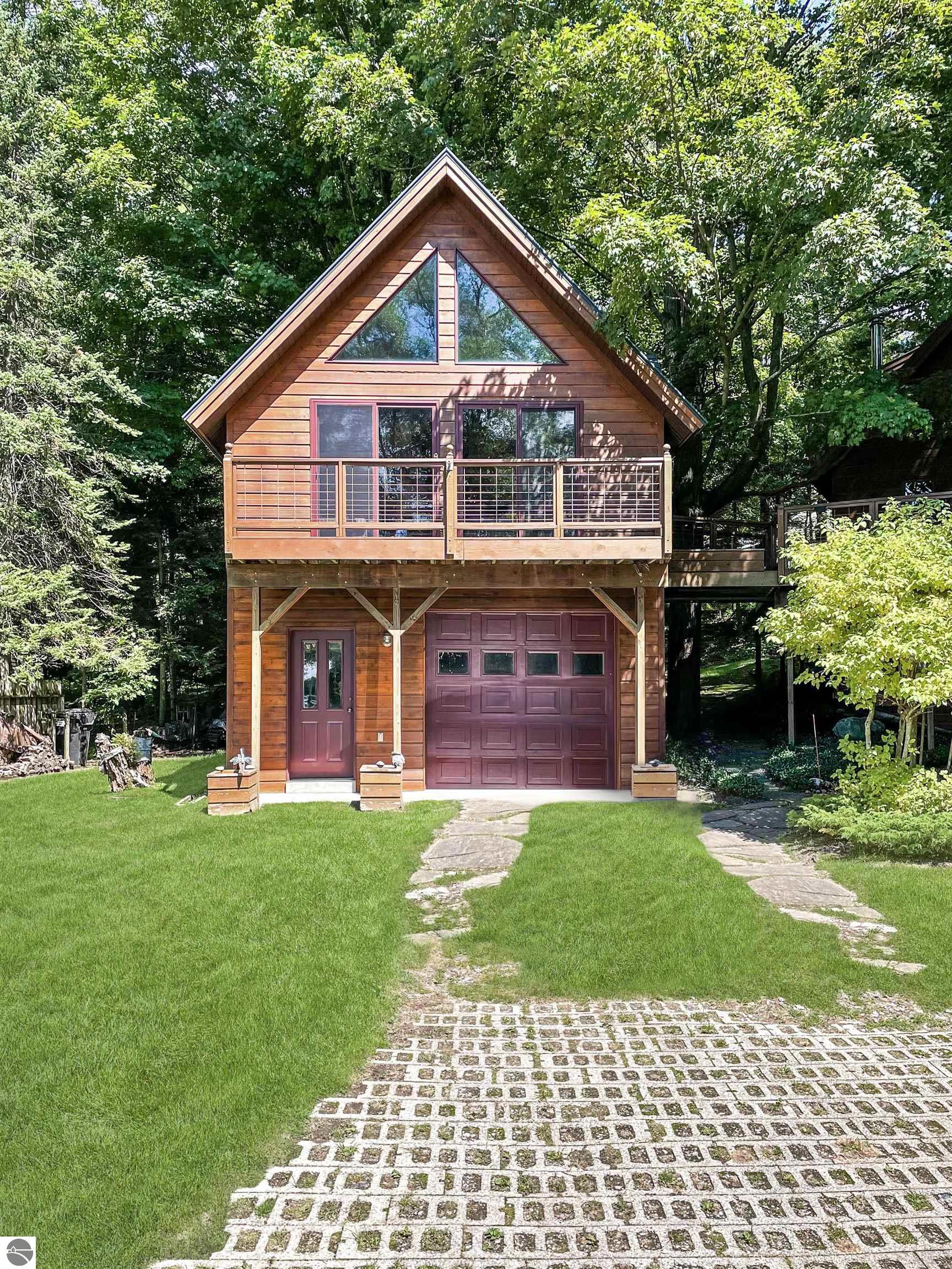 Lake Ann, Michigan 49650, United States, 7 Bedrooms Bedrooms, ,3 BathroomsBathrooms,Residential,Pending,102500