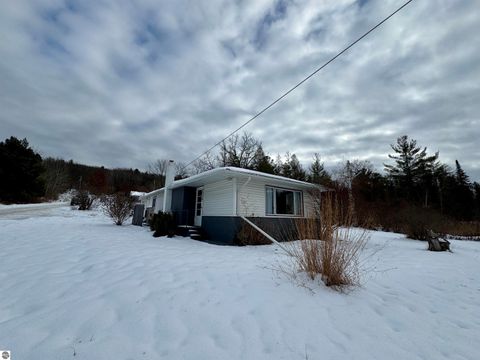 Tiny photo for 2024 Apple Hill Road, Traverse City, MI 49686 (MLS # 1941265)