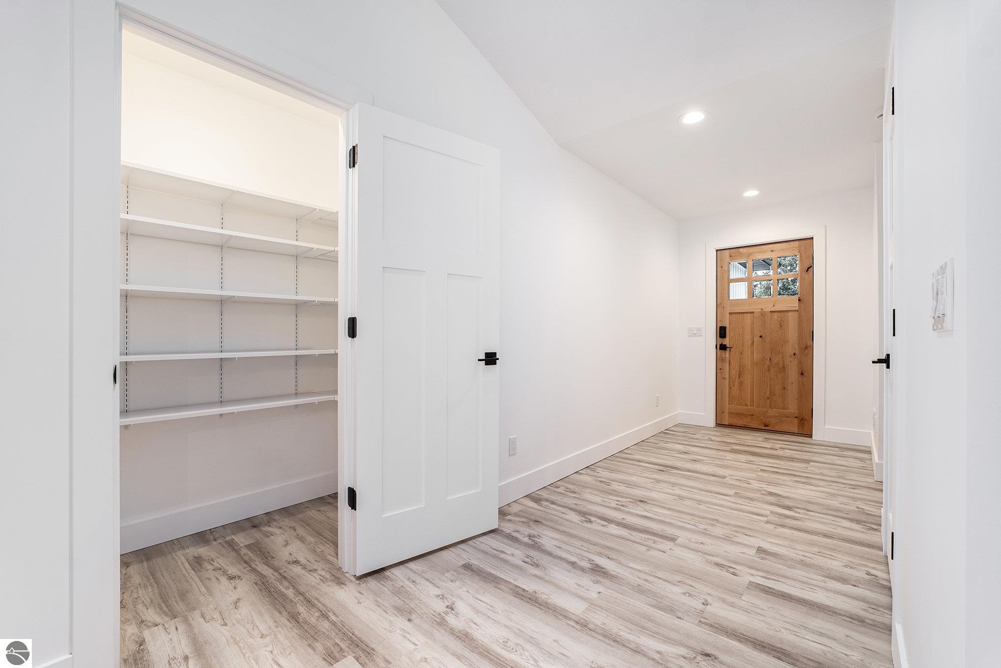 Traverse City, Michigan 49696, United States, 4 Bedrooms Bedrooms, ,3 BathroomsBathrooms,Residential,Pending,25381