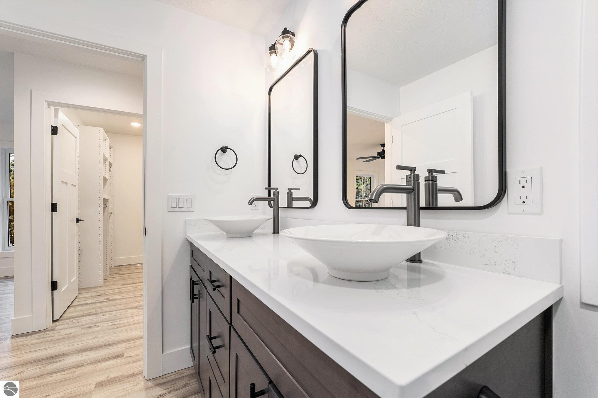 Traverse City, Michigan 49696, United States, 4 Bedrooms Bedrooms, ,3 BathroomsBathrooms,Residential,Pending,25381