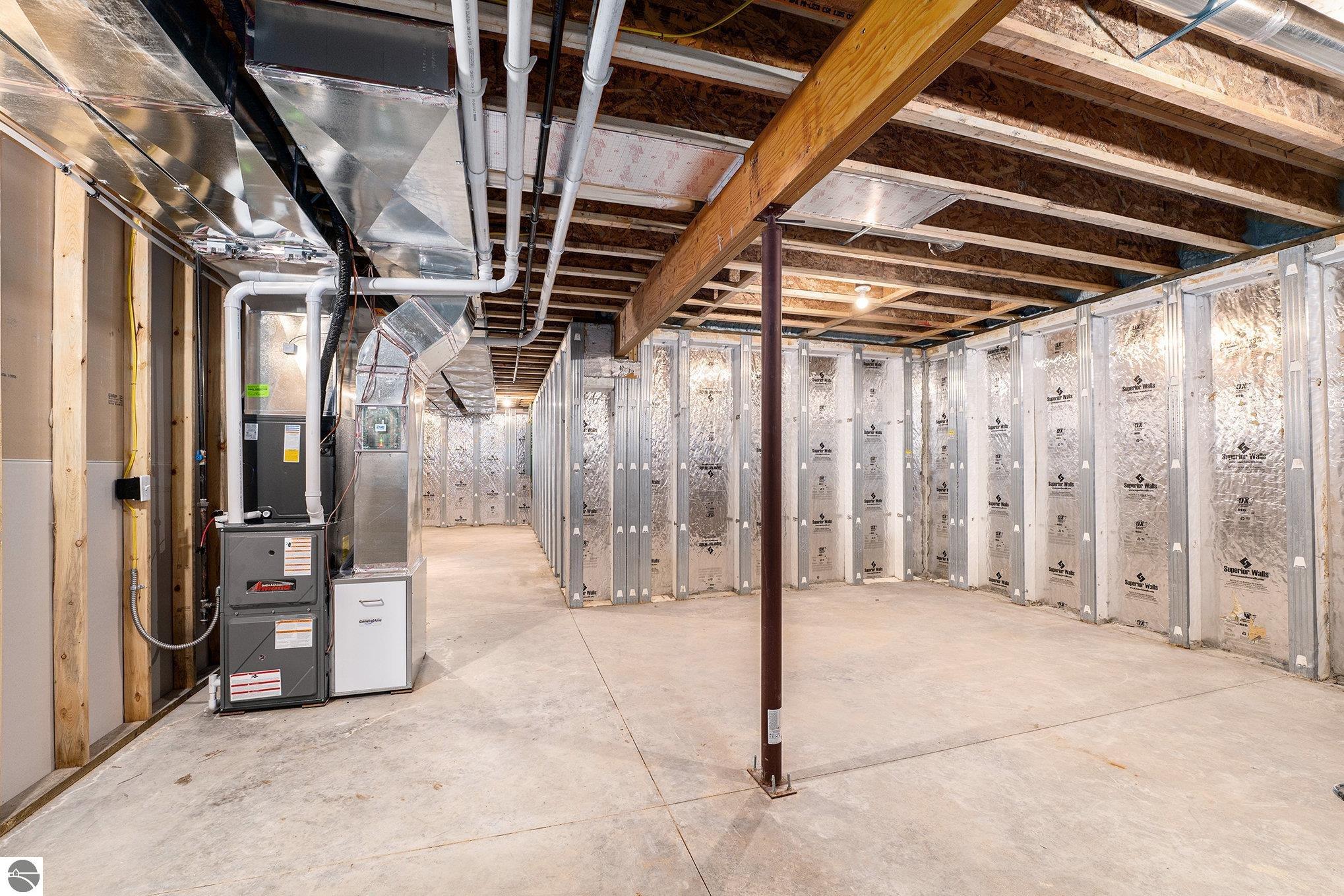 Traverse City, Michigan 49696, United States, 4 Bedrooms Bedrooms, ,3 BathroomsBathrooms,Residential,Pending,25381