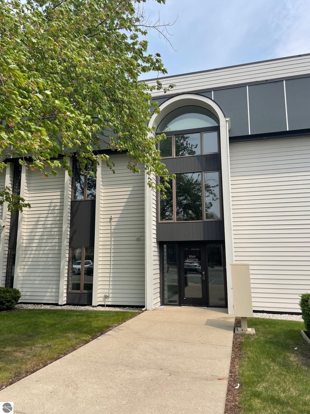 Photo of 900 E Front Street #100, Traverse City, MI 49686 (MLS # 1935262)