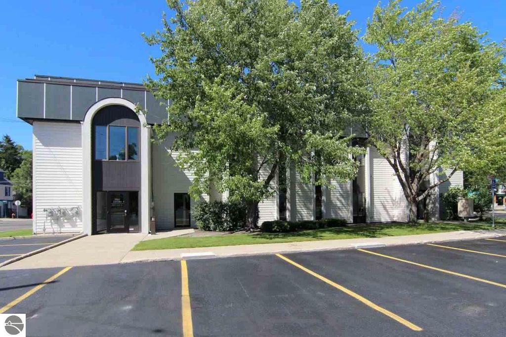 Photo of 900 E Front Street #100, Traverse City, MI 49686 (MLS # 1935262)