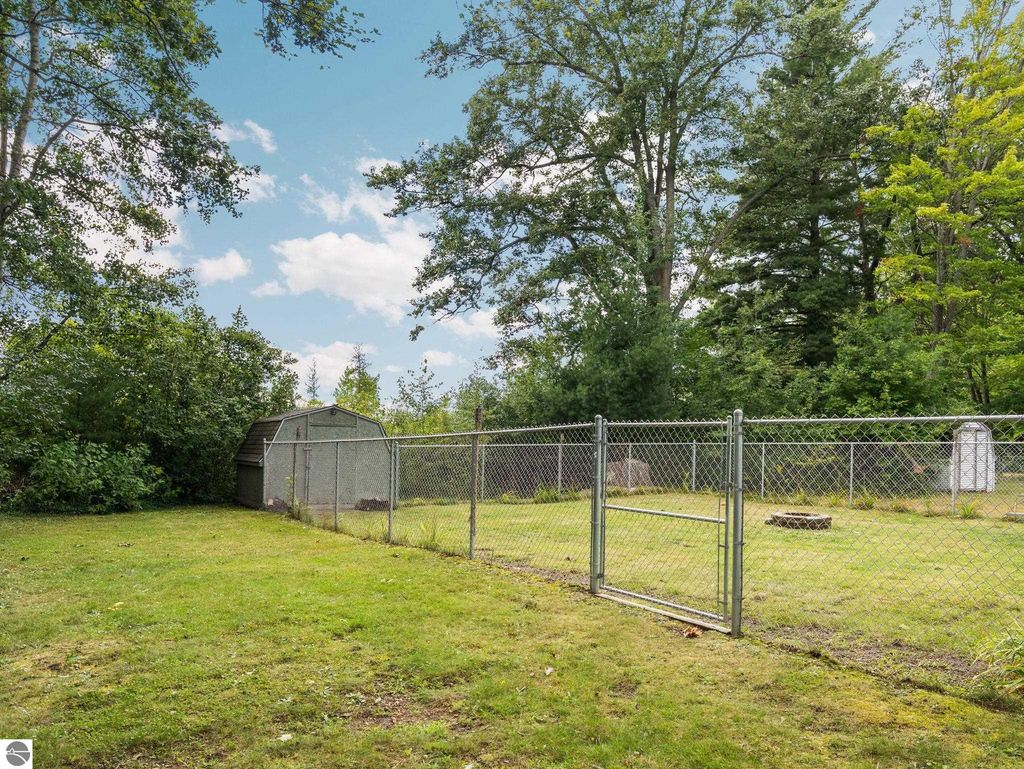 Photo of 2601 Sunnyside Drive, Cadillac, MI 49601 (MLS # 1938610)