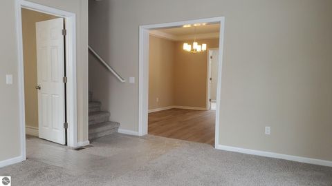 Tiny photo for 634 S Oak Street, Mt Pleasant, MI 48858 (MLS # 1941303)