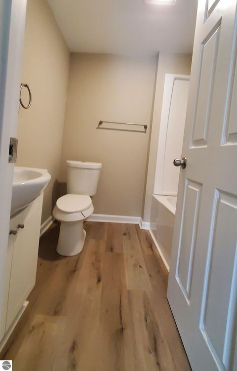 Tiny photo for 634 S Oak Street, Mt Pleasant, MI 48858 (MLS # 1941303)