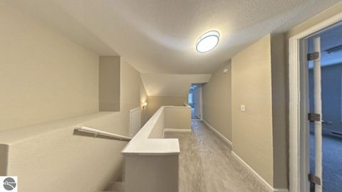 Tiny photo for 634 S Oak Street, Mt Pleasant, MI 48858 (MLS # 1941303)