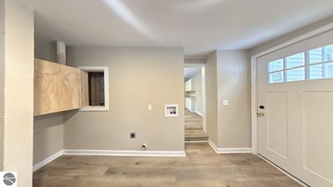 Tiny photo for 634 S Oak Street, Mt Pleasant, MI 48858 (MLS # 1941303)