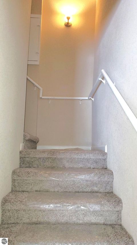 Tiny photo for 634 S Oak Street, Mt Pleasant, MI 48858 (MLS # 1941303)