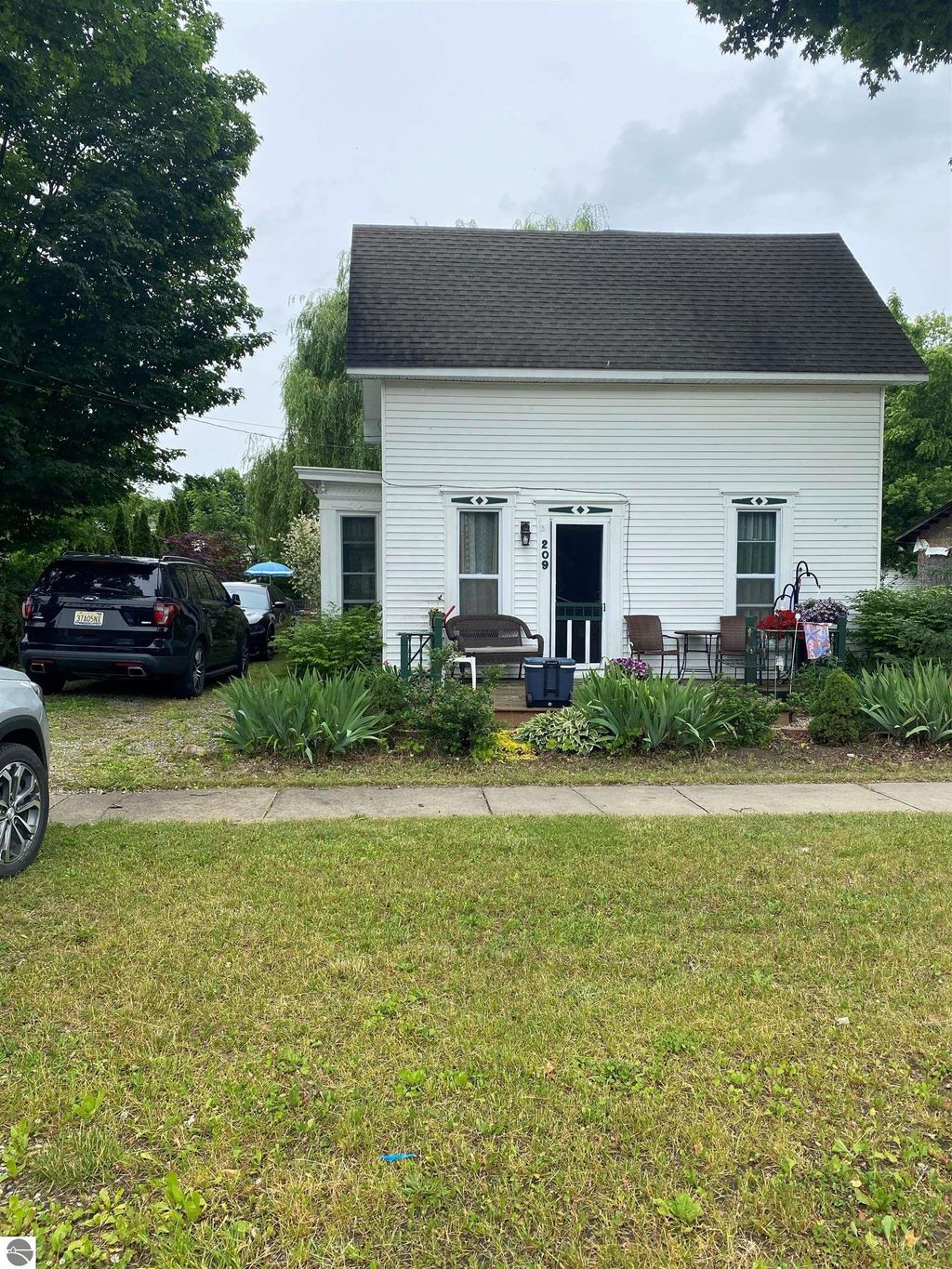 Photo of 209 N Pine Street, Lake City, MI 49651 (MLS # 1935574)