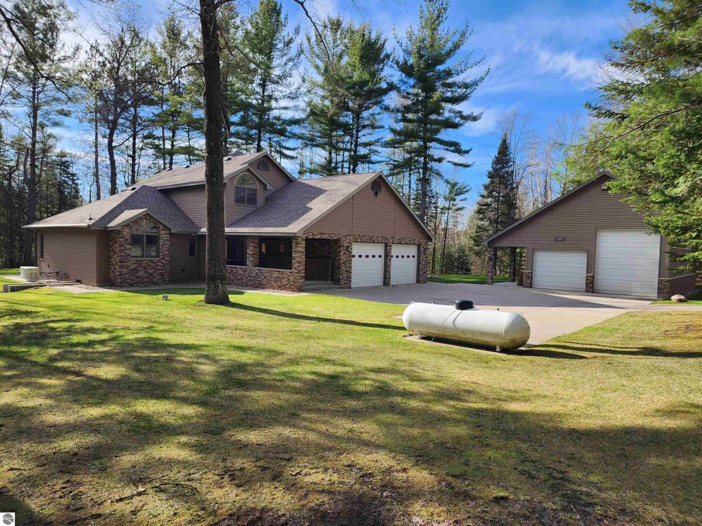 Photo of 1697 Wildwood Road, Sterling, MI 48659 (MLS # 1933163)