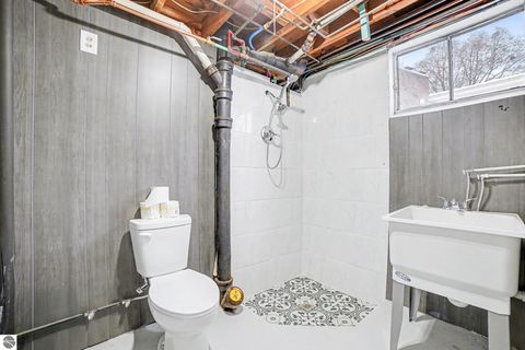 Tiny photo for 905 E Gaylord Street, Mt Pleasant, MI 48858 (MLS # 1940891)