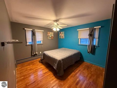 Tiny photo for 905 E Gaylord Street, Mt Pleasant, MI 48858 (MLS # 1940891)