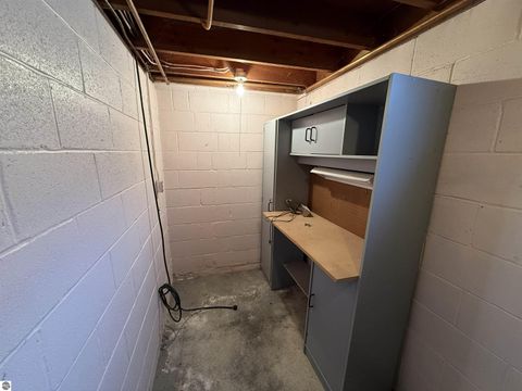 Tiny photo for 905 E Gaylord Street, Mt Pleasant, MI 48858 (MLS # 1940891)