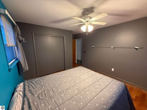 Tiny photo for 905 E Gaylord Street, Mt Pleasant, MI 48858 (MLS # 1940891)