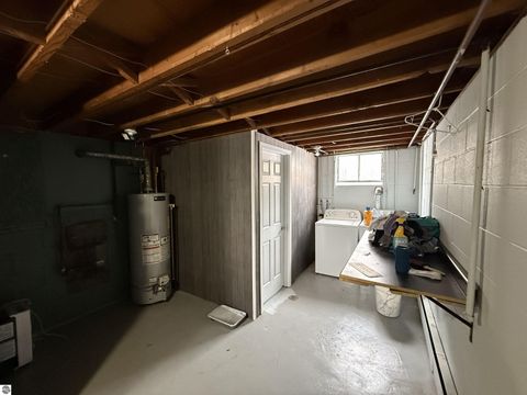 Tiny photo for 905 E Gaylord Street, Mt Pleasant, MI 48858 (MLS # 1940891)