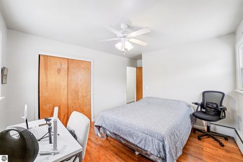 Tiny photo for 905 E Gaylord Street, Mt Pleasant, MI 48858 (MLS # 1940891)