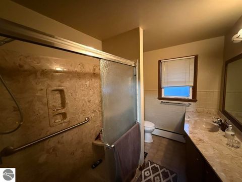 Tiny photo for 905 E Gaylord Street, Mt Pleasant, MI 48858 (MLS # 1940891)