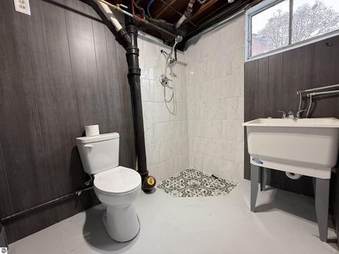 Tiny photo for 905 E Gaylord Street, Mt Pleasant, MI 48858 (MLS # 1940891)