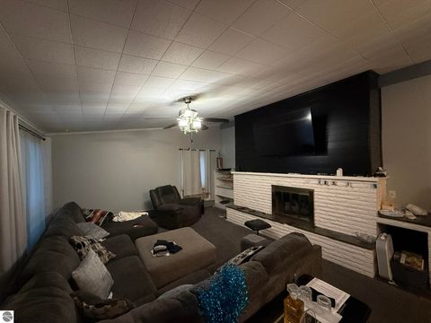 Tiny photo for 905 E Gaylord Street, Mt Pleasant, MI 48858 (MLS # 1940891)