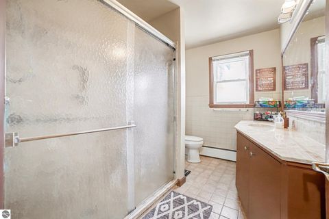 Tiny photo for 905 E Gaylord Street, Mt Pleasant, MI 48858 (MLS # 1940891)