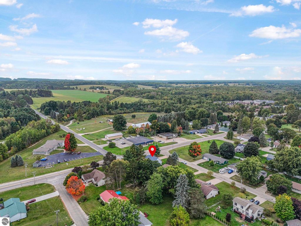 Photo of 112 George Street, Cadillac, MI 49601 (MLS # 1938851)