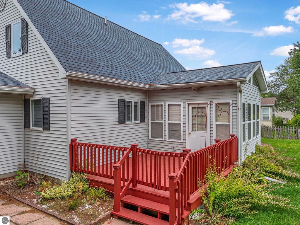 Photo of 112 George Street, Cadillac, MI 49601 (MLS # 1938851)