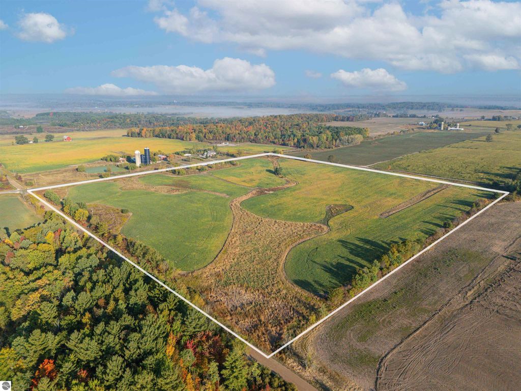 Photo of 400 19 Mile Road, Marion, MI 49665 (MLS # 1938634)