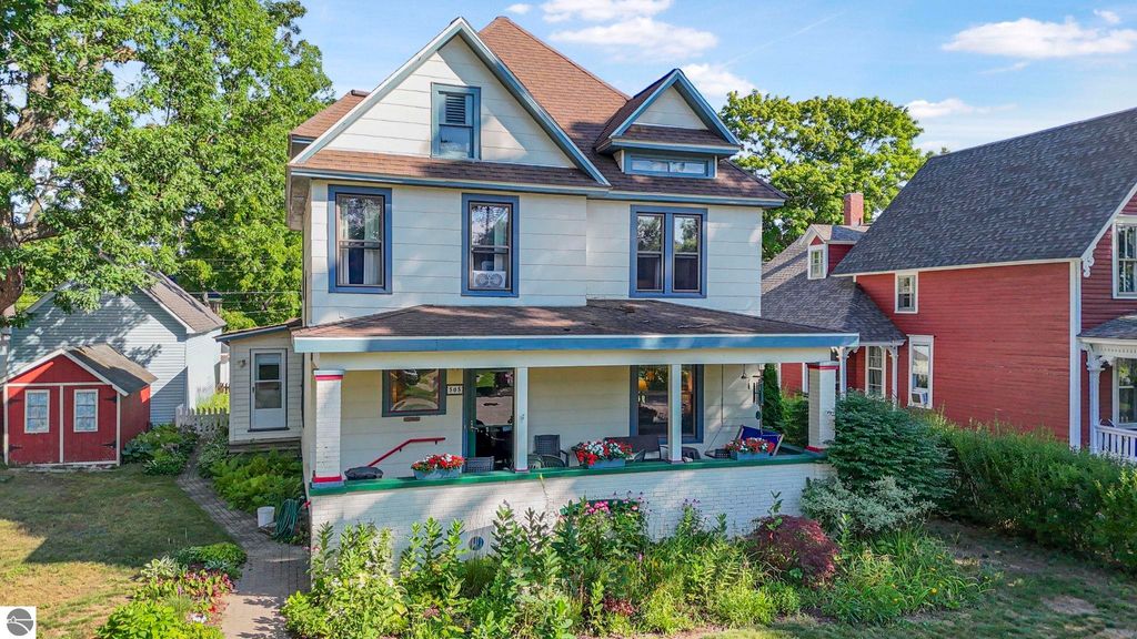 Photo of 505 E Chapin Street, Cadillac, MI 49601 (MLS # 1937646)