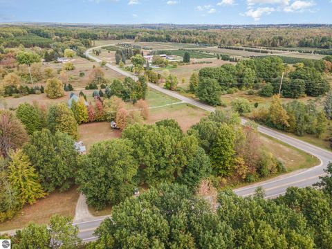 Tiny photo for 1119 El Camino Grande, Lake Isabella, MI 48893 (MLS # 1939497)