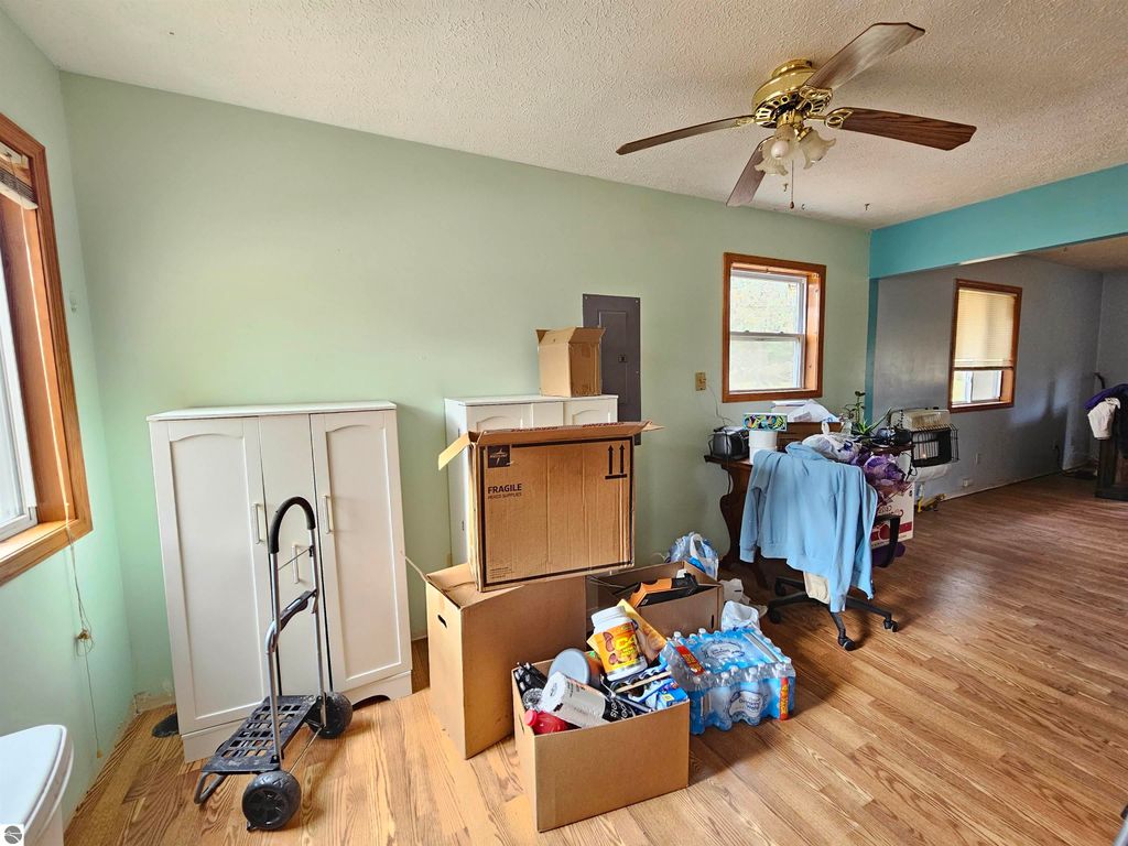 Photo of 520 W Houghton Lake Road, Lake City, MI 49651 (MLS # 1940444)