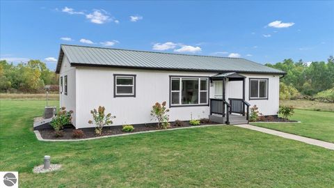 Photo of 7212 W Dyer Road, Twining, MI 48766 (MLS # 1941202)