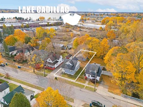 Photo of 645 N Lake Street, Cadillac, MI 49601 (MLS # 1940352)