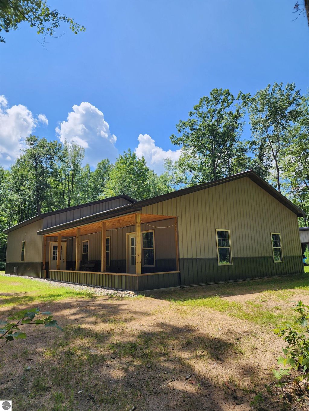 Photo of 6698 Birdsong Road, Houghton Lake, MI 48629 (MLS # 1937785)