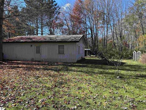 Tiny photo for 4350 W Laporte Road, St Louis, MI 48880 (MLS # 1939933)