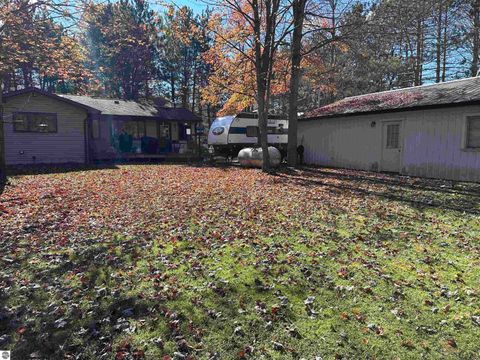 Tiny photo for 4350 W Laporte Road, St Louis, MI 48880 (MLS # 1939933)